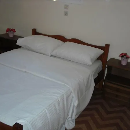 σαραντησ μαρκόπουλος Hébergement de vacances *