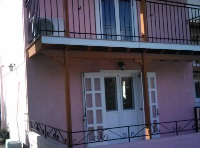 σαραντησ μαρκόπουλος Hébergement de vacances
